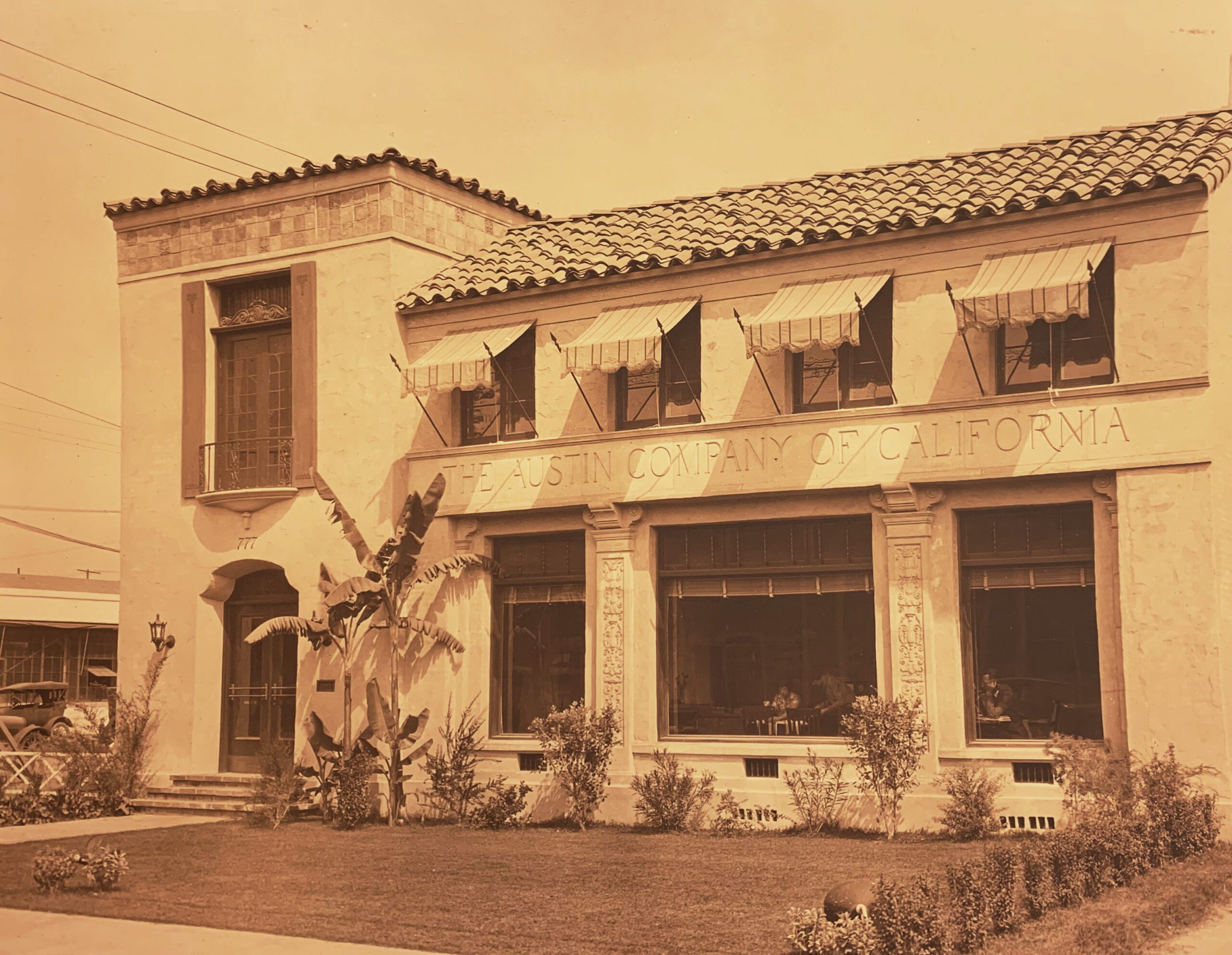 1920s Austin Office Building in Los Angeles